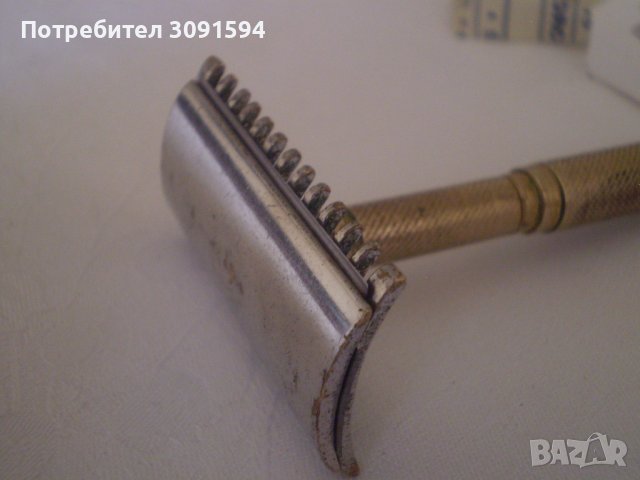 Старинна самобръсначка Gillette от месинг и метал , снимка 4 - Други ценни предмети - 38634159