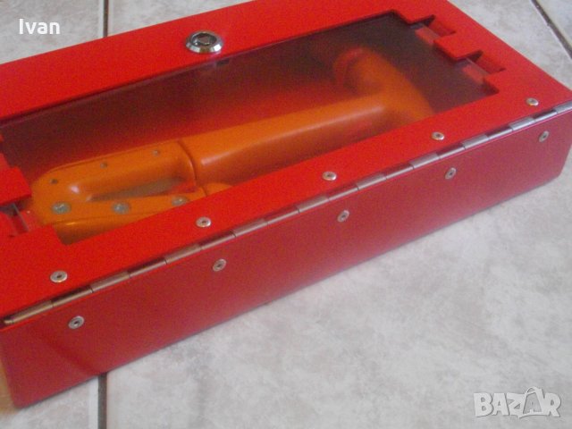 Масивно Аварийно Чукче За Прерязване Колани и Счупване Стъкла-В Кутия-Лукс, снимка 5 - Други инструменти - 33584950