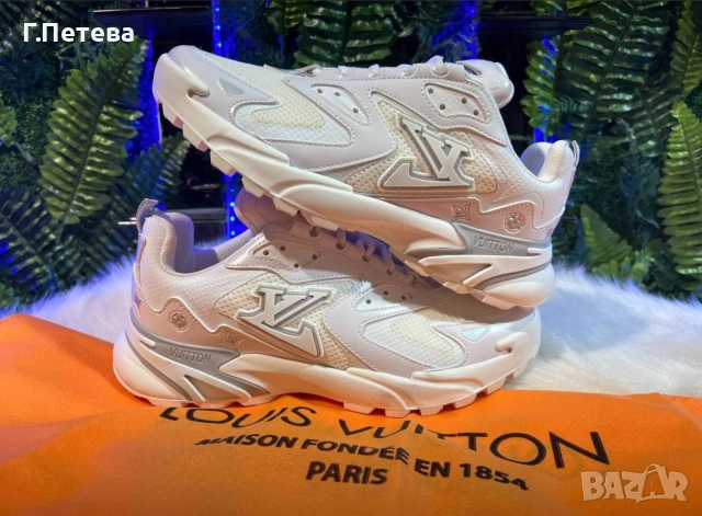 LV Runner Tatic Sneake r, снимка 3 - Маратонки - 53342906