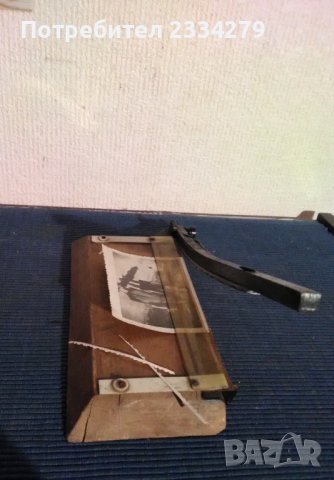 Стар перфоратор и резачка-гелотина за хартия,немски., снимка 2 - Антикварни и старинни предмети - 38811903