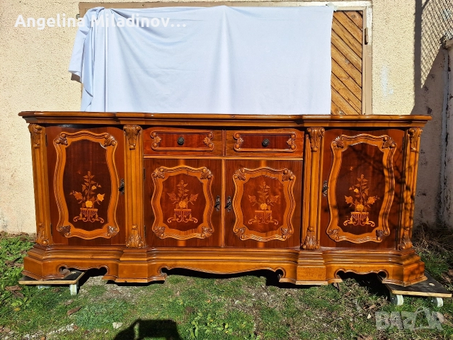 Италиански уникален комод с богата Интарзия 