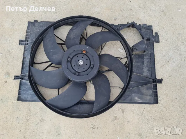 Перка радиатор Mercedes w203 - 2035000193, снимка 2 - Части - 48923447