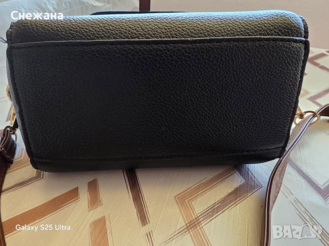 Малка дамска чанта , снимка 4 - Чанти - 52184826