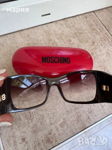 Оригинални слънчеви очила Moschino , снимка 6 - Слънчеви и диоптрични очила - 51109953