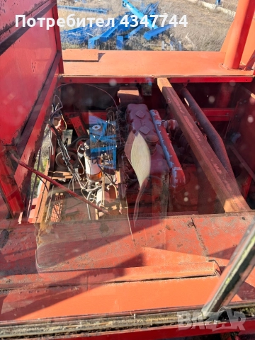 Продава се! Massey Ferguson 760 – Комбайн с хедер , снимка 8 - Селскостопанска техника - 52928809