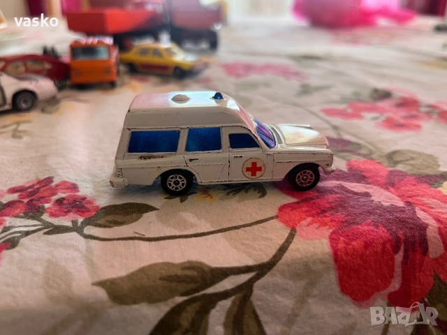 Английско Корги, снимка 3 - Колекции - 52652562