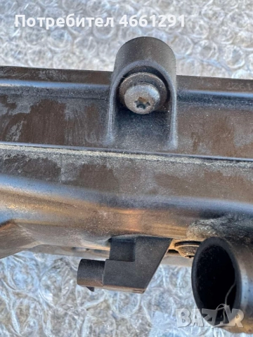 Капак клапани на двигател на Мерцедес Mercedes 2.2Cdi 651 само за 140лв. A6510100001, снимка 6 - Части - 52556589