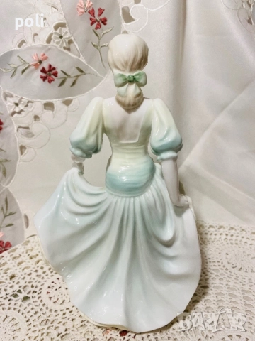 порцеланова статуетка, снимка 6 - Статуетки - 52399048