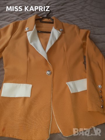 Дамско сако, снимка 4 - Сака - 43850600