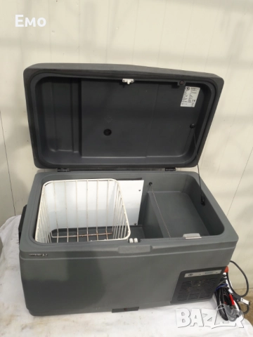 Преносим компресорен хладилник  12-24 волта., снимка 2 - Хладилници - 52458910