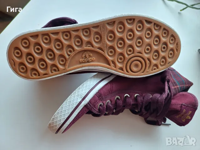 вишневи високи кецове Адидас 36 2/3, снимка 5 - Кецове - 48473486