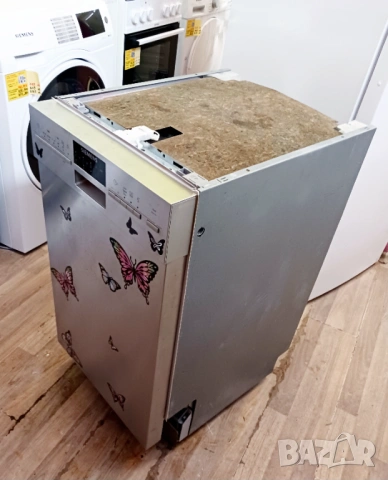 Съдомиялна за вграждане под плот SIEMENS - 45 см, снимка 5 - Съдомиялни - 53476515