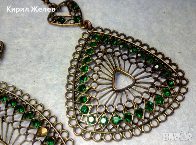 КРАСИВИ АЖУРНИ СРЕБРИСТИ ОБЕЦИ с ФАСЕТИРАНИ ЗЕЛЕНИ КРИСТАЛЧЕТА 34217, снимка 9 - Обеци - 51277607