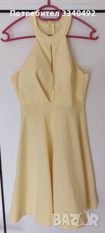 Къса жълта рокля 