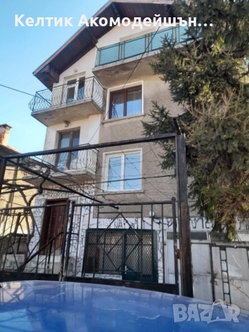 Първи етаж от триетажна къща, снимка 1