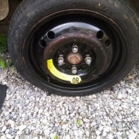 Резервна гума патерица за хюндай и кия, снимка 1 - Части - 33071173