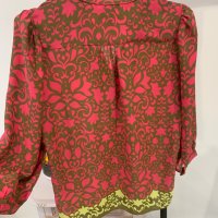 Красива дамска блуза в размер S, снимка 15 - Блузи с дълъг ръкав и пуловери - 44118717