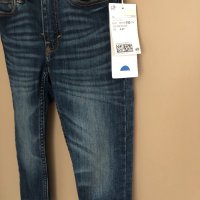 H&M дънки/анурак 4/5г, снимка 3 - Детски панталони и дънки - 32245619