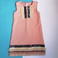 Прекрасна детска рокля в розово с паети и ресни, снимка 1 - Детски рокли и поли - 28633837