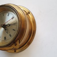 Стар месингов кварцов корабен часовник, снимка 1 - Антикварни и старинни предмети - 43077979
