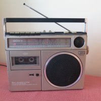 Vintage SONY CFM 31S- Радиокасетофон ,1977, снимка 2 - Радиокасетофони, транзистори - 43365737