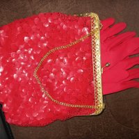 Червена малка  чантичка със златист синджир и подарък червени ръкавици , снимка 3 - Чанти - 37637509