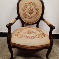 кресла с дърворезба и месингови капси , снимка 4 - Столове - 44111455