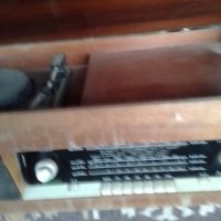 Стар радиограмофон Акорд 102-71, снимка 2 - Антикварни и старинни предмети - 39471735