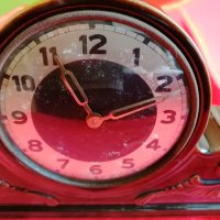 Стар Порцеланов Немски Механичен КАМИНЕН Часовник, снимка 3 - Антикварни и старинни предмети - 35271991