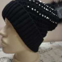 Дамска плетена шапка с подгъв Черна, снимка 4 - Шапки - 44035683