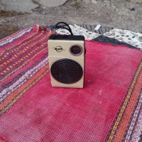 Старо радио,радиоприемник EIA, снимка 1 - Антикварни и старинни предмети - 27282144