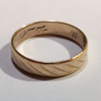 Златен пръстен 8к / 2,71гр, снимка 1 - Пръстени - 40836438