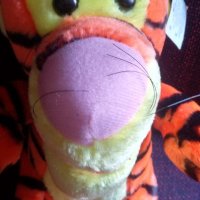Тигърчето от "мечо Пух и приятели",около 30см, снимка 2 - Плюшени играчки - 33602064