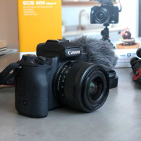 Безогледален фотоапарат Canon - EOS M50 Mark II + Vlogger KIT, снимка 3 - Фотоапарати - 44930483