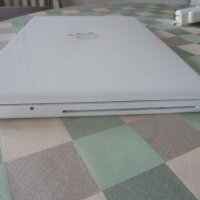 Apple A1181 лаптоп, снимка 4 - Лаптопи за дома - 33264276