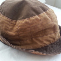 шапка, снимка 1 - Шапки, шалове и ръкавици - 16872347