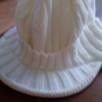 Зимна шапка, снимка 1 - Шапки, шалове и ръкавици - 27272045