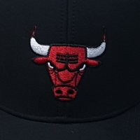 Нова шапка с козирка Chicago Bulls (Чикаго Булс), унисекс, снимка 2 - Шапки - 37356184