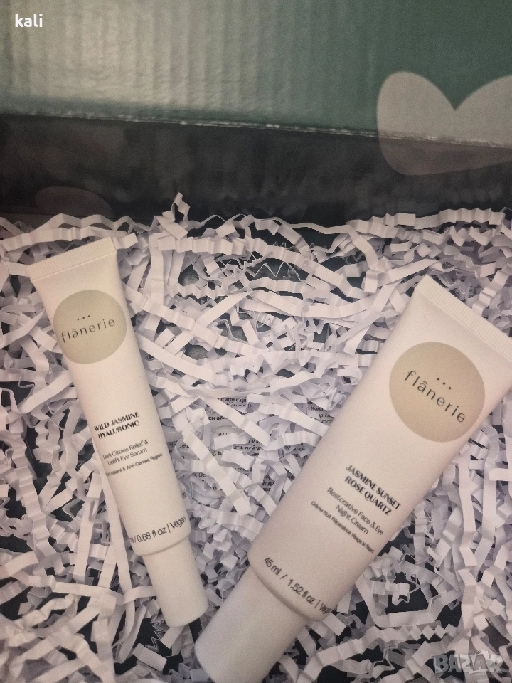 Луксозен комплект Flânerie с Жасмин и Хиалурон (Околоочен серум + Нощен крем), снимка 1