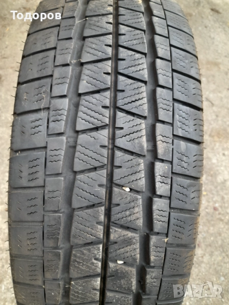 Продава една гума 225-65-16 С,Falken,ДОТ 2021 г., снимка 1