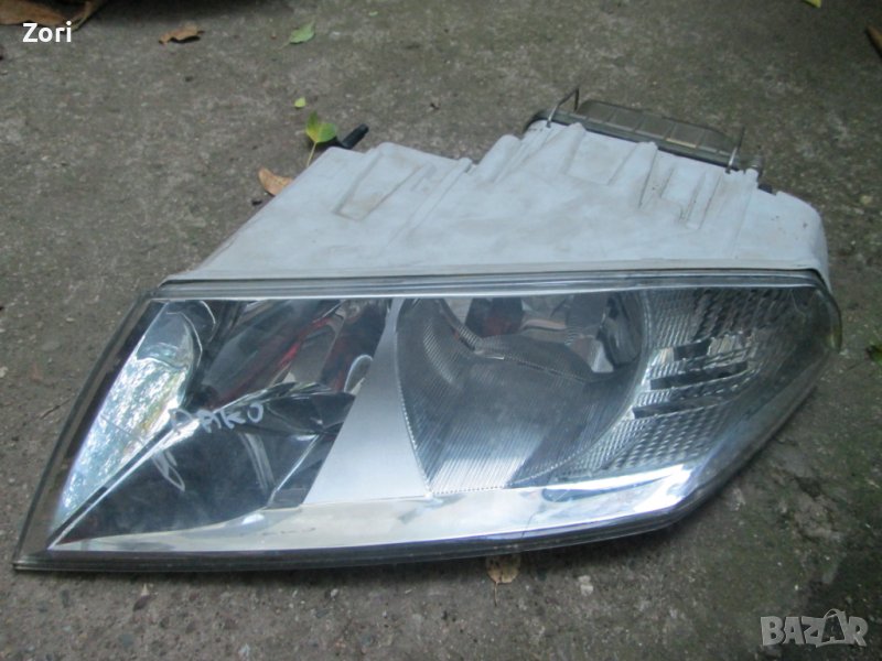 ляв фар Skoda Octavia, снимка 1