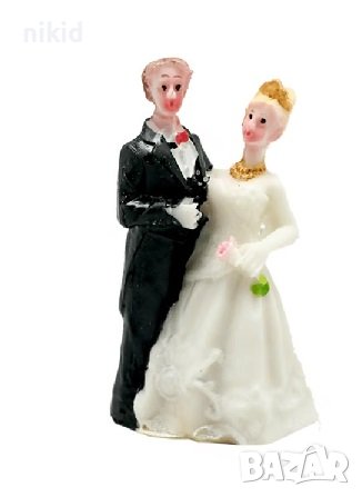 малка Сватбена фигурка на младоженци за връх на сватбена торта ТОПЕР гипсова, снимка 1