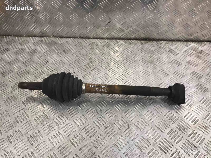 Предна лява полуоска Ford Focus 1.6i-16v 1999г., снимка 1