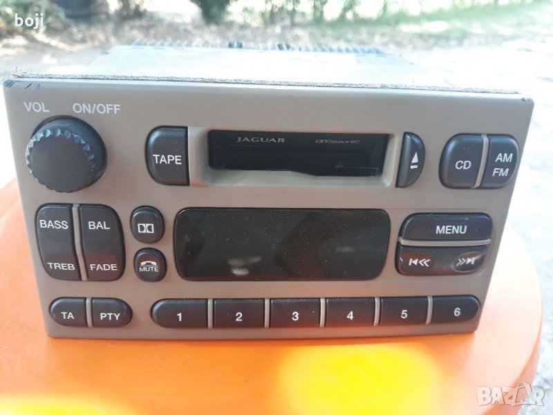 Радио за Ягуар С-тайп.Неработещо!, снимка 1