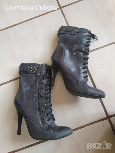 Боти Guess, снимка 1