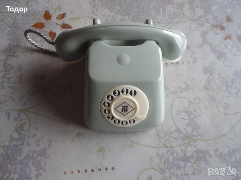 Невероятна бакелитова музикална играчка телефон TN, снимка 1