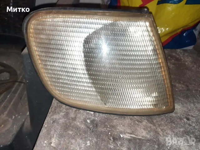 Преден бял десен мигач за АУДИ 100 Ц4 AUDU 100 C4