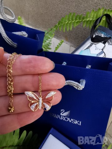 Оригинално Колие пеперуда Уникален блясък Swarovski, снимка 2 - Колиета, медальони, синджири - 34827451