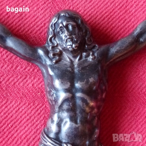 Сребърно православно разпятие., снимка 2 - Антикварни и старинни предмети - 52621112