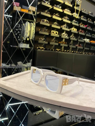 очила с черен обикновен калъф и ув защита bvgari chanel hermes, снимка 14 - Слънчеви и диоптрични очила - 51410512